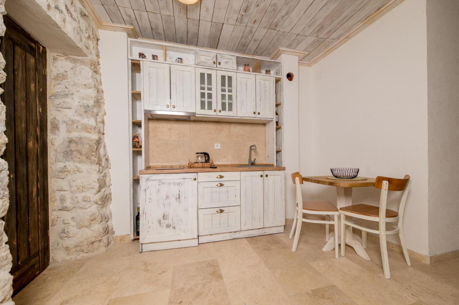 Apartman Old House Lekovic